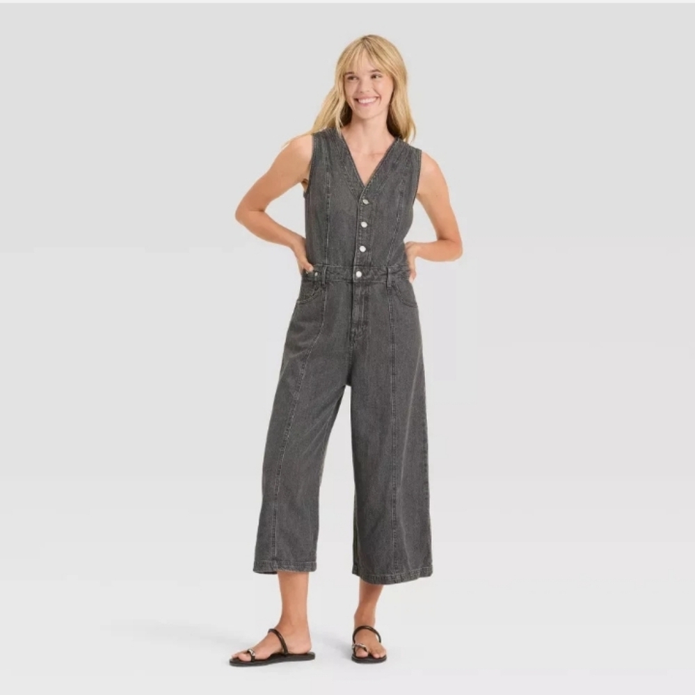 Women's Cropped Sleeveless Denim Jumpsuit - Universal Thread Black Wash 8